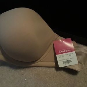 Bra with removable straps